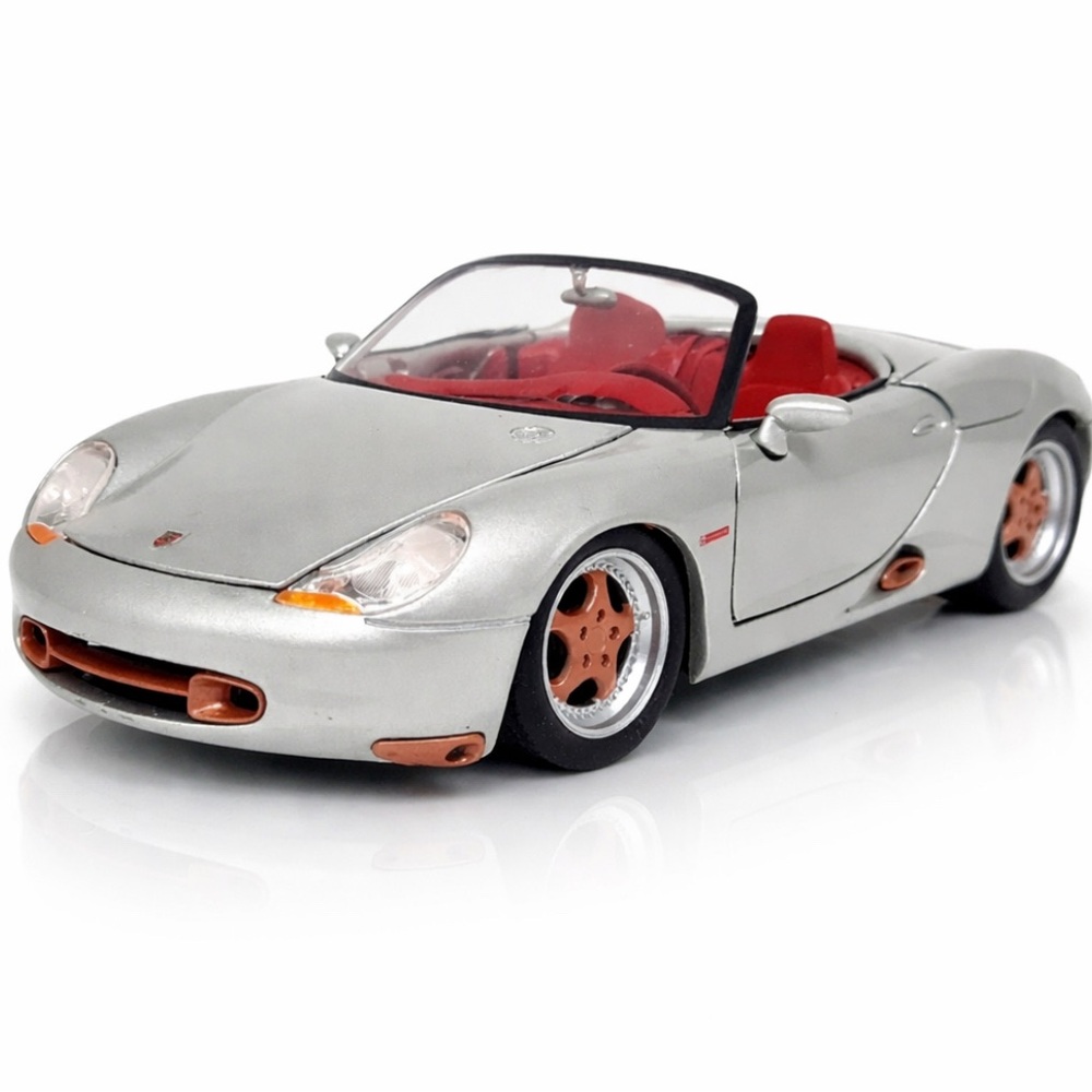 Porsche Boxster 1:18 Diecast Silver Red Interior Maisto Special Edition Vintage